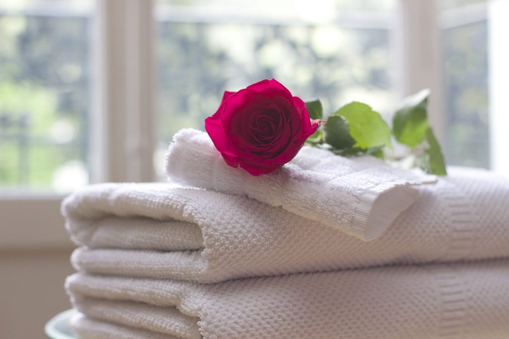 towel-759980_1280 - HospitalityLawyer.com®